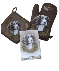 Keuken set Spaniël, Keuken set Teckel, Keuken set Heidewachtel, Keuken set Labrador blond, keukenhulpjes, ovenwant, pannenlap, ovenwant met print, pannenlap met print, wildzone, jacht cadeau jacht geschenk, honden cadeau, honden liefhebber, jagen, jacht, cadeau voor hem, cadeau voor haar,