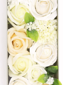 Wit & Ivoor, bruiloft, zeepbloem, zeepbloemen