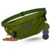 PiuPet Adventure Bag XXL hondentraining heuptas in het groen met hondenbrokjes, telefoon en poepzakjes