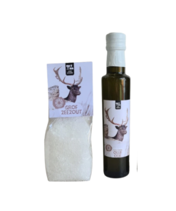 Het complete **cadeaupakket damhert olijfolie** met zeezout als kant-en-klaar culinair natuurcadeau bij Veertjeskadoshop